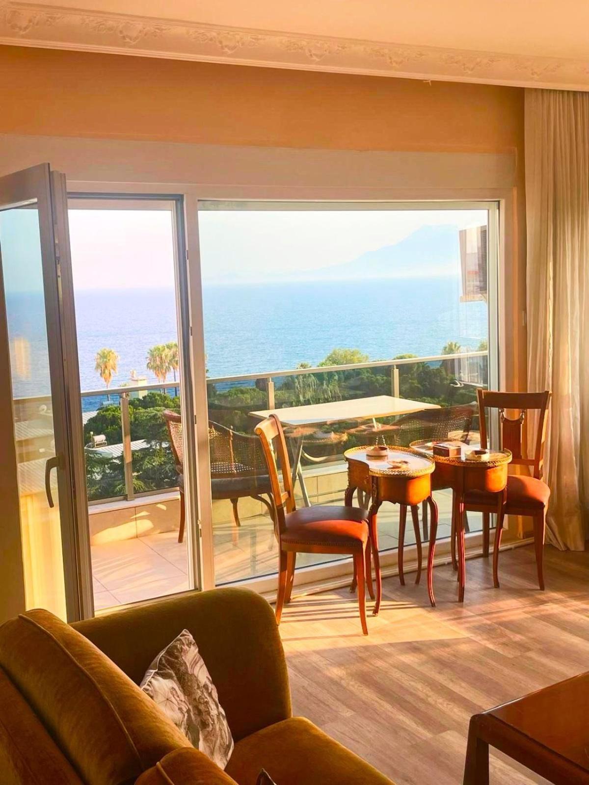 Room With Sea View, Right In The Center Antália Exterior foto